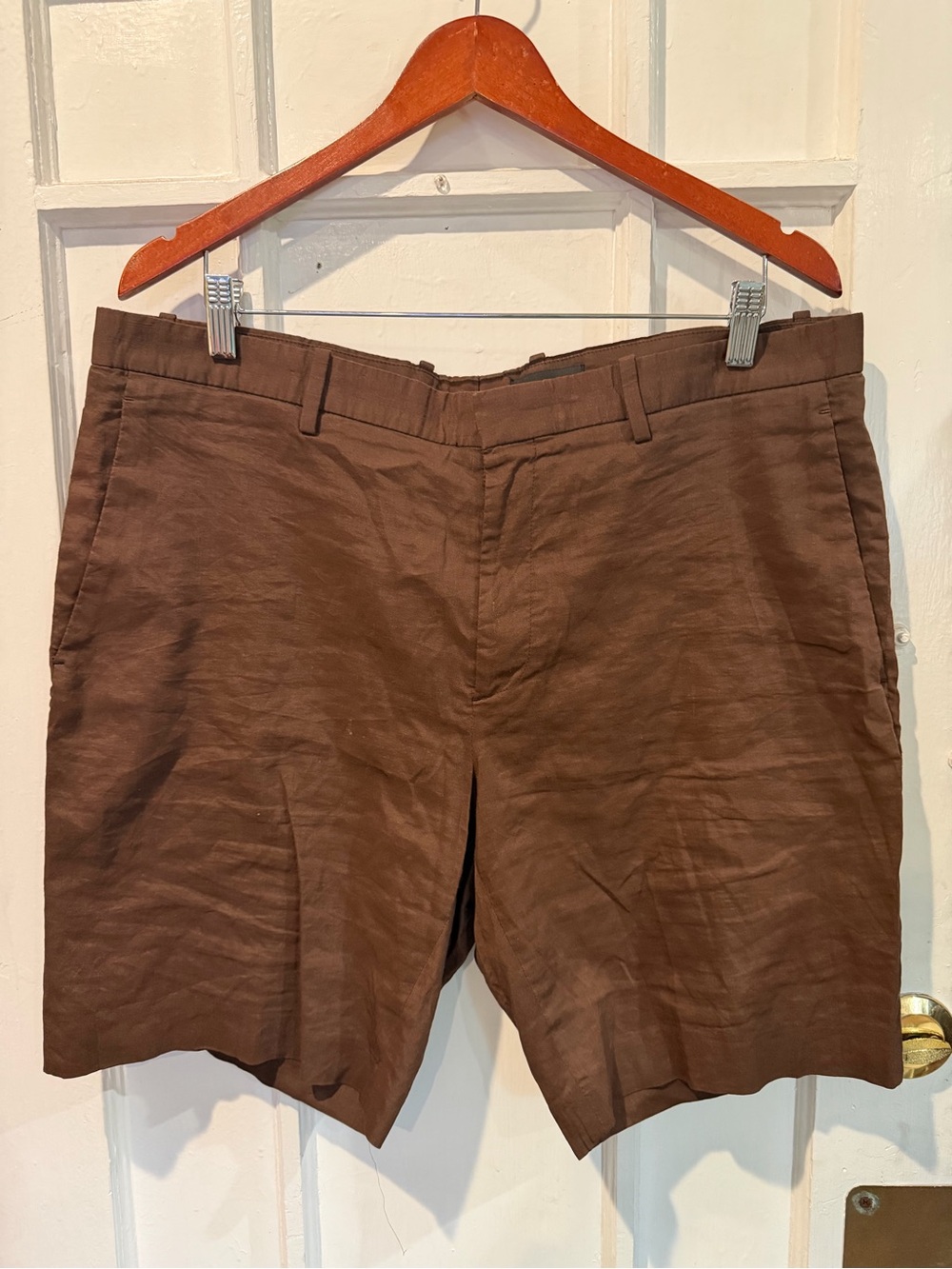 Theory Men's Brown Flat-Front Linen Shorts